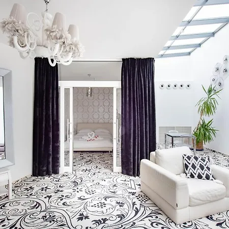 Hotel Lenart 4*