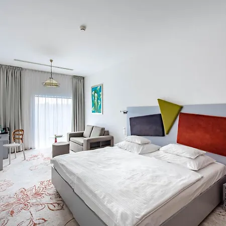 Lenart Hotel