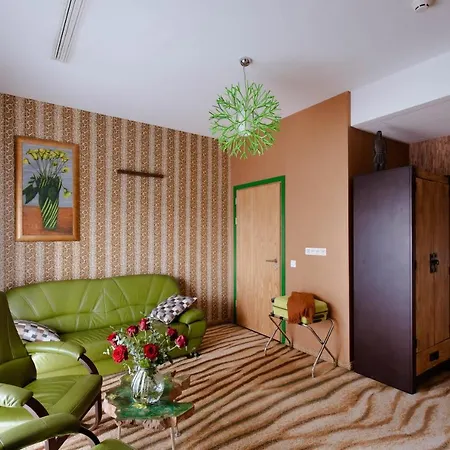 Lenart Hotel