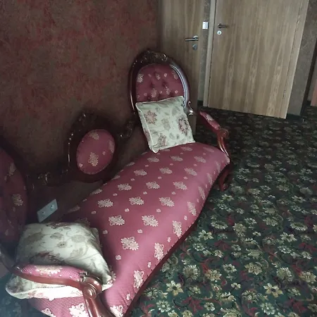 Lenart Отель 4*