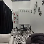 里纳特酒店 威利兹卡