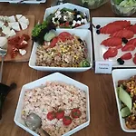 里纳特酒店 4*