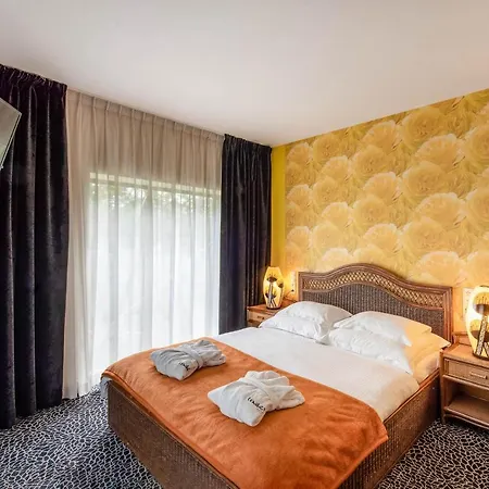 Lenart Hotel
