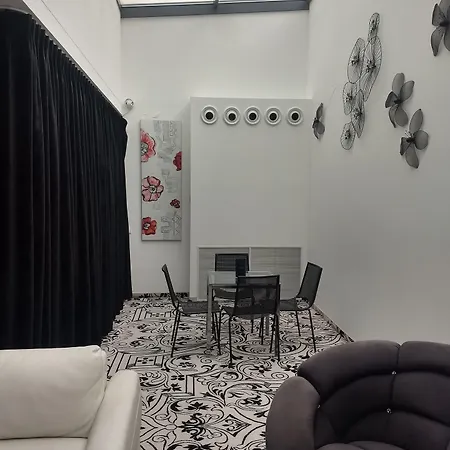 里纳特酒店 威利兹卡