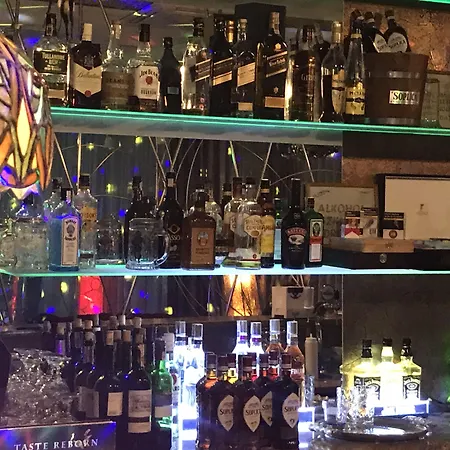里纳特酒店 4*